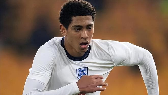 国足热身赛小胜沙特展现新阵容