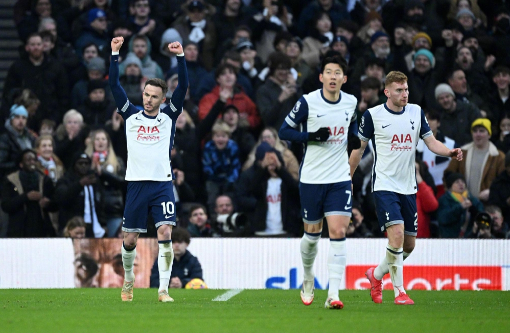 U22国足门将栾毅：少一人作战大家仍团结在一起，平局不容易