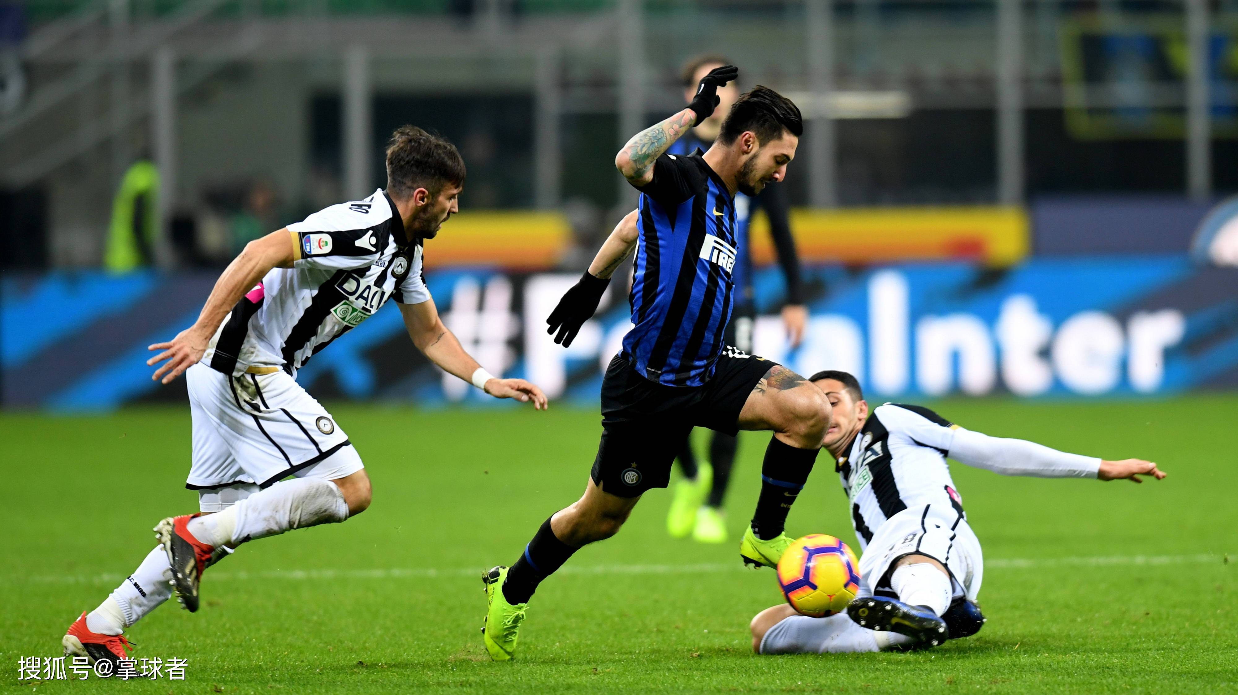 斯内德：贝尼特斯接手国米的时机很糟糕，我没说他是最差教练