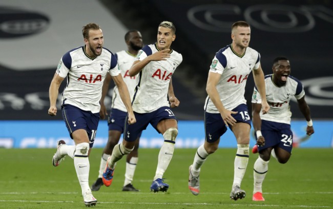 澳超半场：双方破门乏术，西悉尼流浪者暂0-0悉尼FC