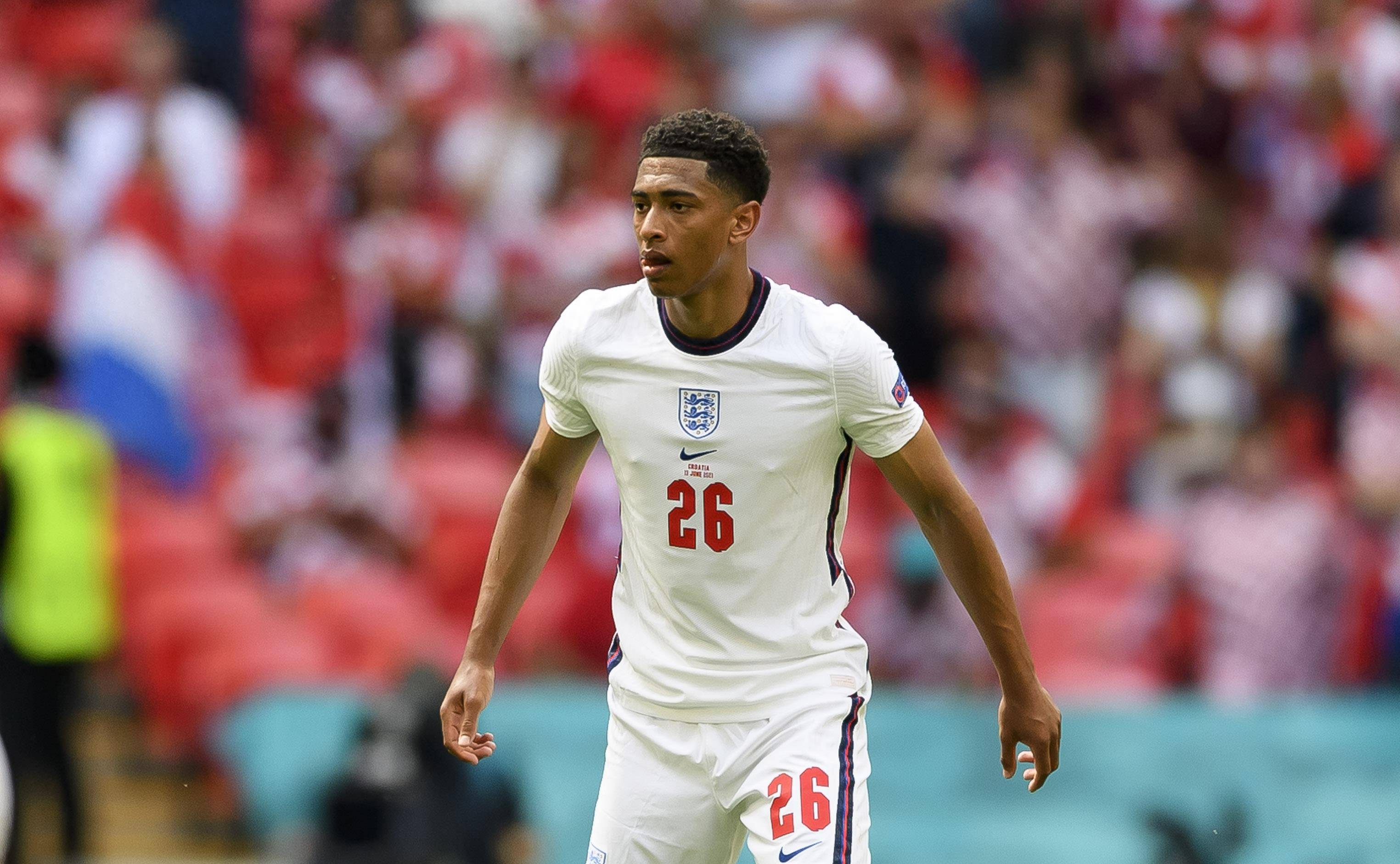 记者：穆西亚拉预计12月参加球队训练，预计1月才会复出参赛